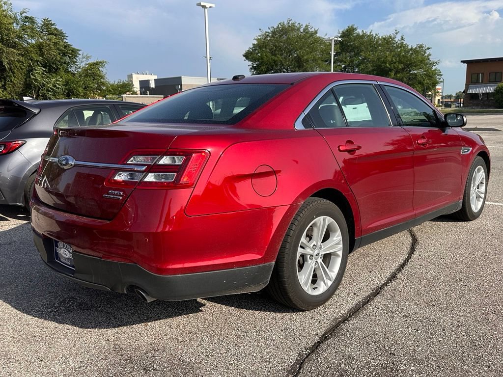 Certified 2018 Ford Taurus SEL w/ Equipment Group 201A FWD image 4