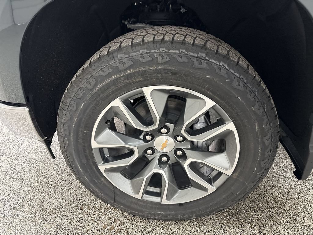 New 2026 Chevrolet Silverado 1500 LT AWD/4WD image 16