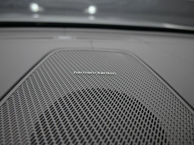 New 2026 Volvo XC60 B5 Ultra w/ Protection Package Premier image 31