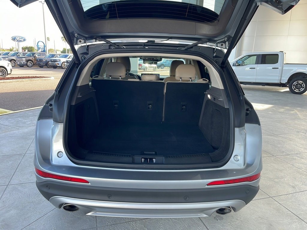 Used 2023 Lincoln Corsair Reserve w/ Equipment Group 201A image 7