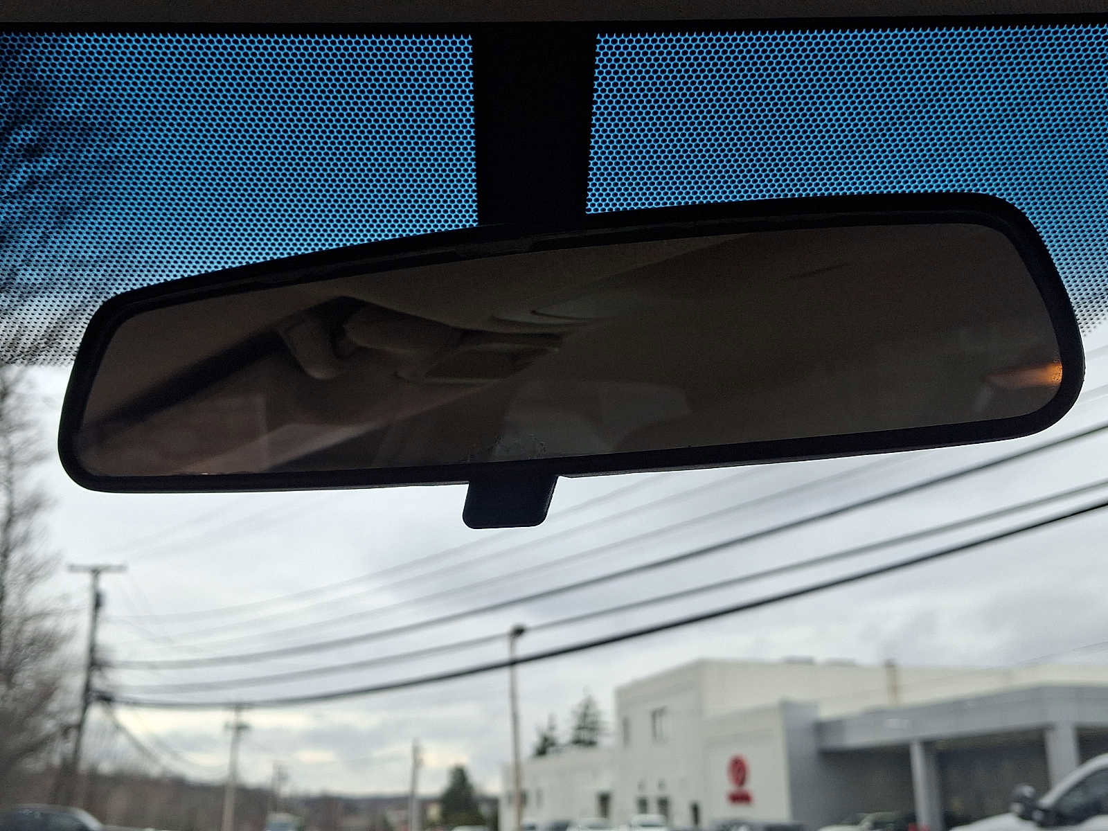 Used 2012 Toyota Camry L image 24