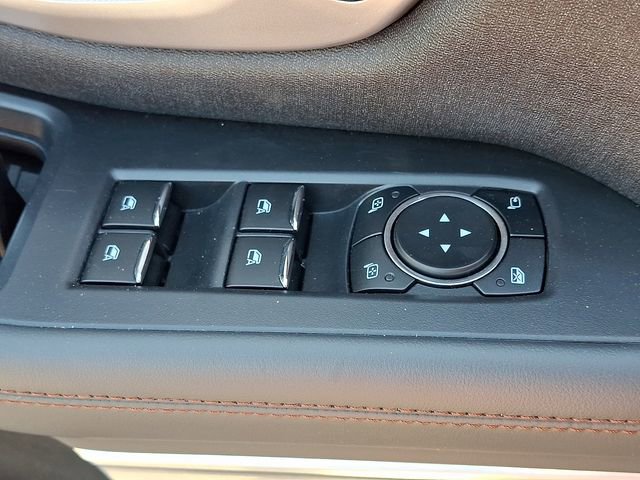 Used 2025 Ford Expedition Active image 25