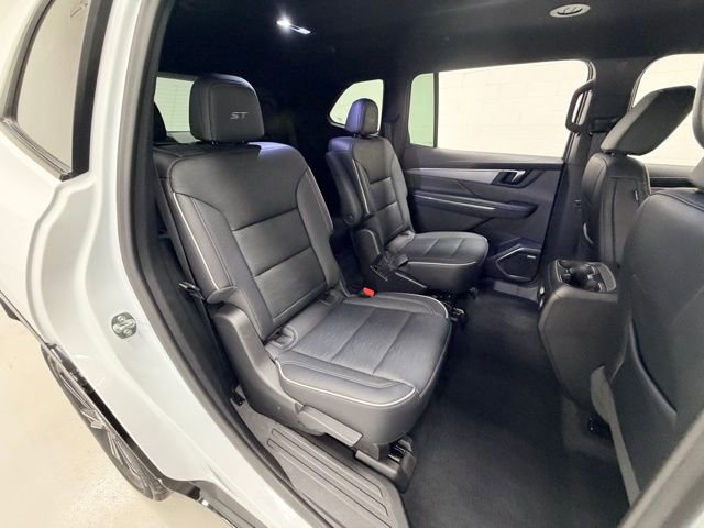 Certified 2025 Buick Enclave Sport Touring image 26