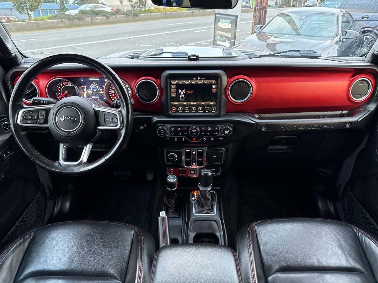 Used 2018 Jeep Wrangler Unlimited Rubicon w/ Uconnect 4C Nav & Sound Group image 21