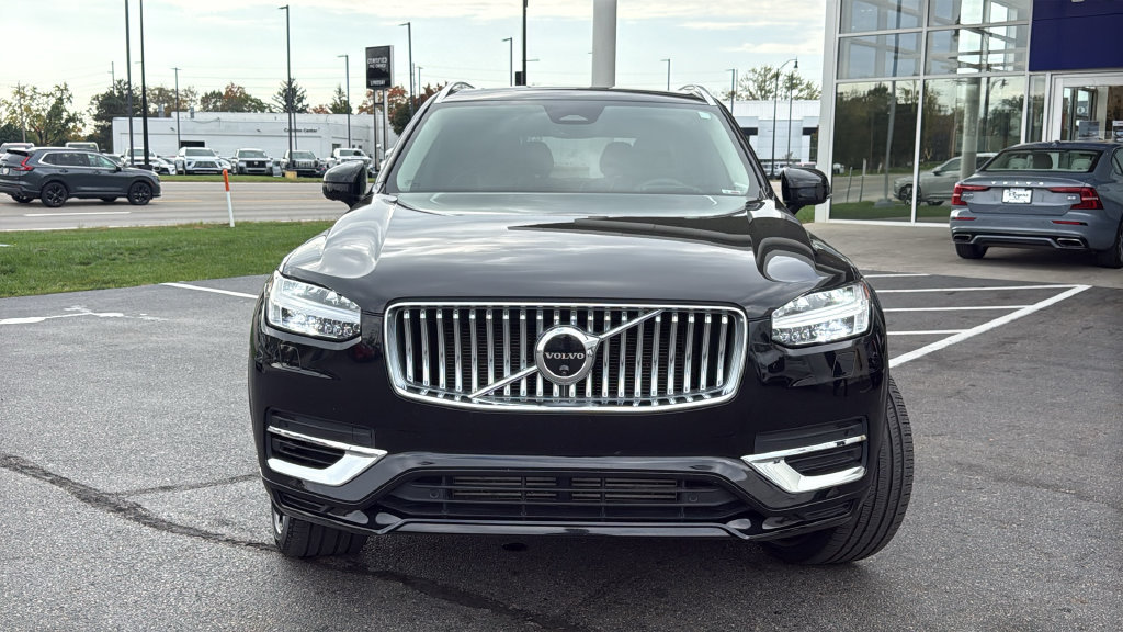 Used 2024 Volvo XC90 T8 Ultimate AWD/4WD image 32