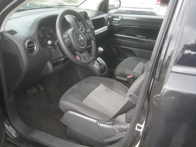 Used 2016 Jeep Compass Sport w/ Power Value Group image 14