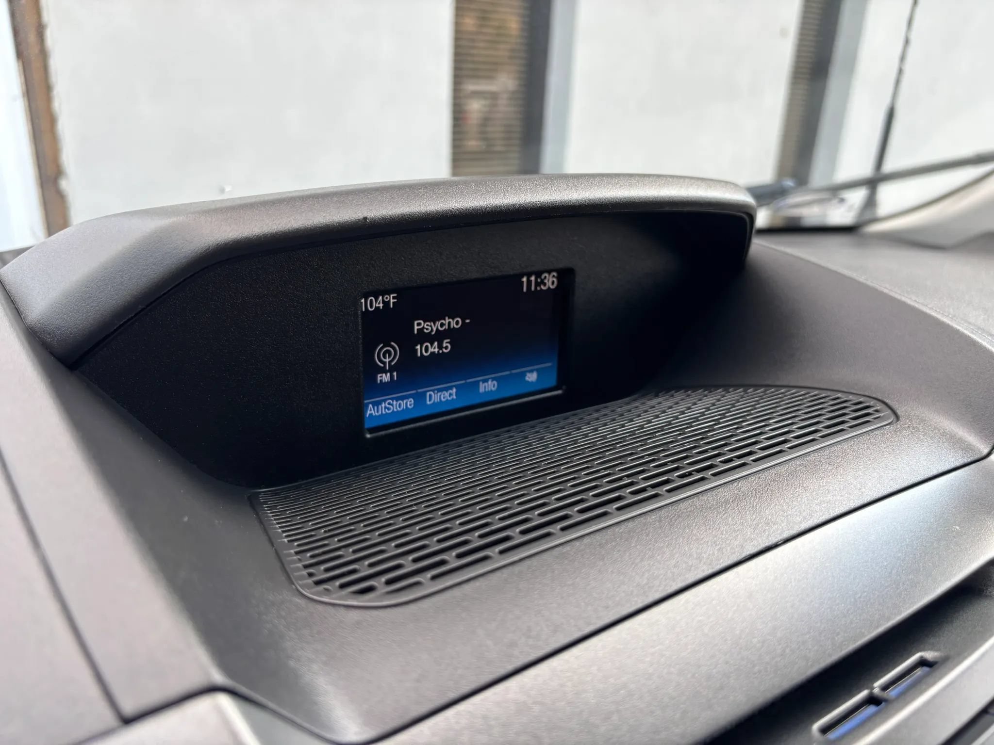 Used 2018 Ford Transit 150 XL RWD image 24