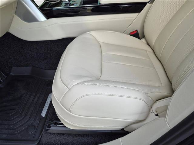 New 2026 Land Rover Range Rover Long Wheelbase Autobiography AWD/4WD image 4