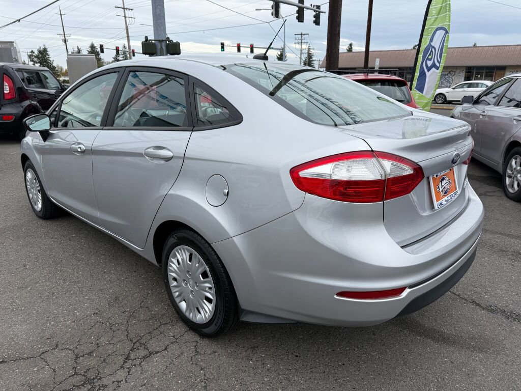 Used 2017 Ford Fiesta S image 5