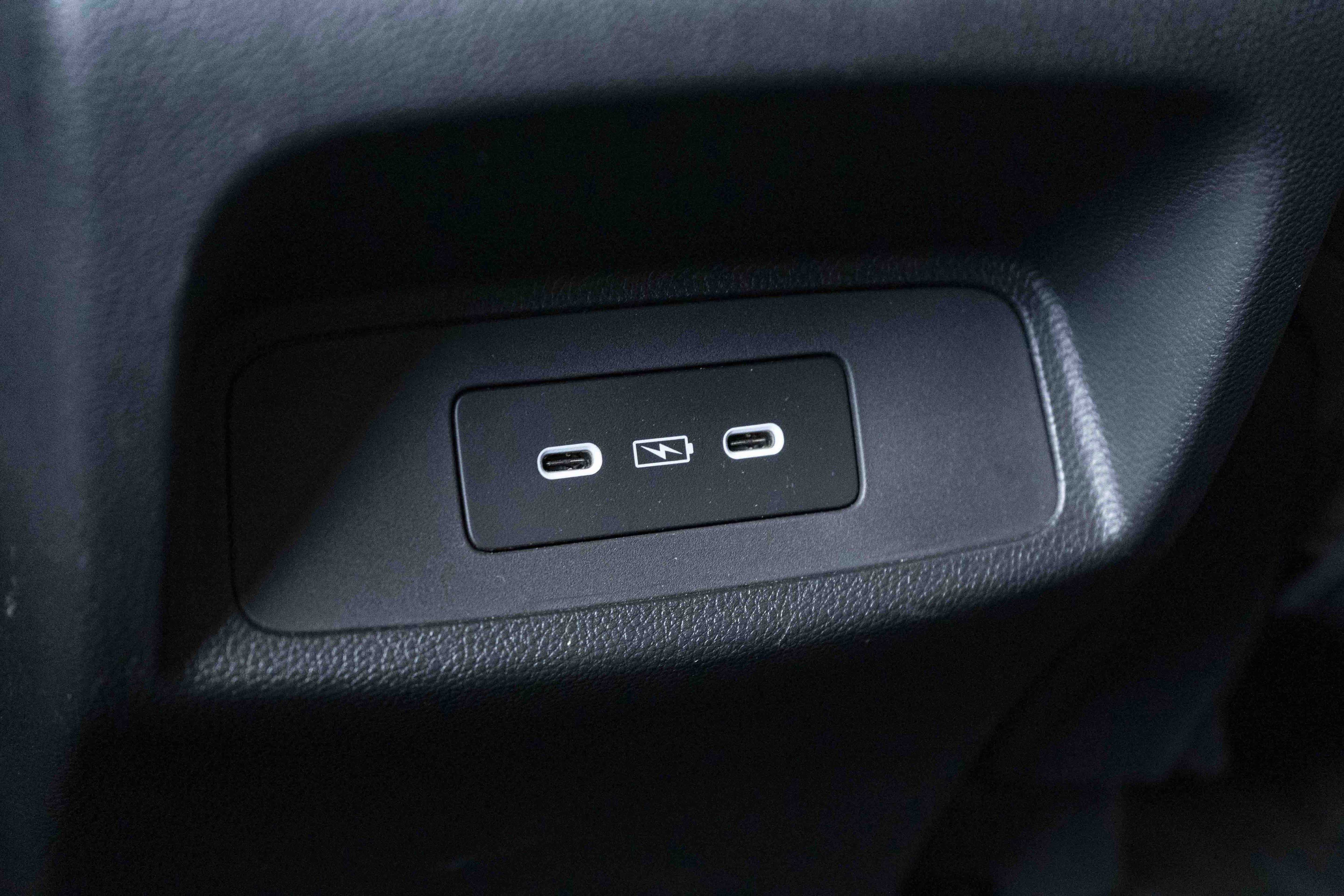 Used 2025 Acura RDX SH-AWD w/ Technology Package image 43