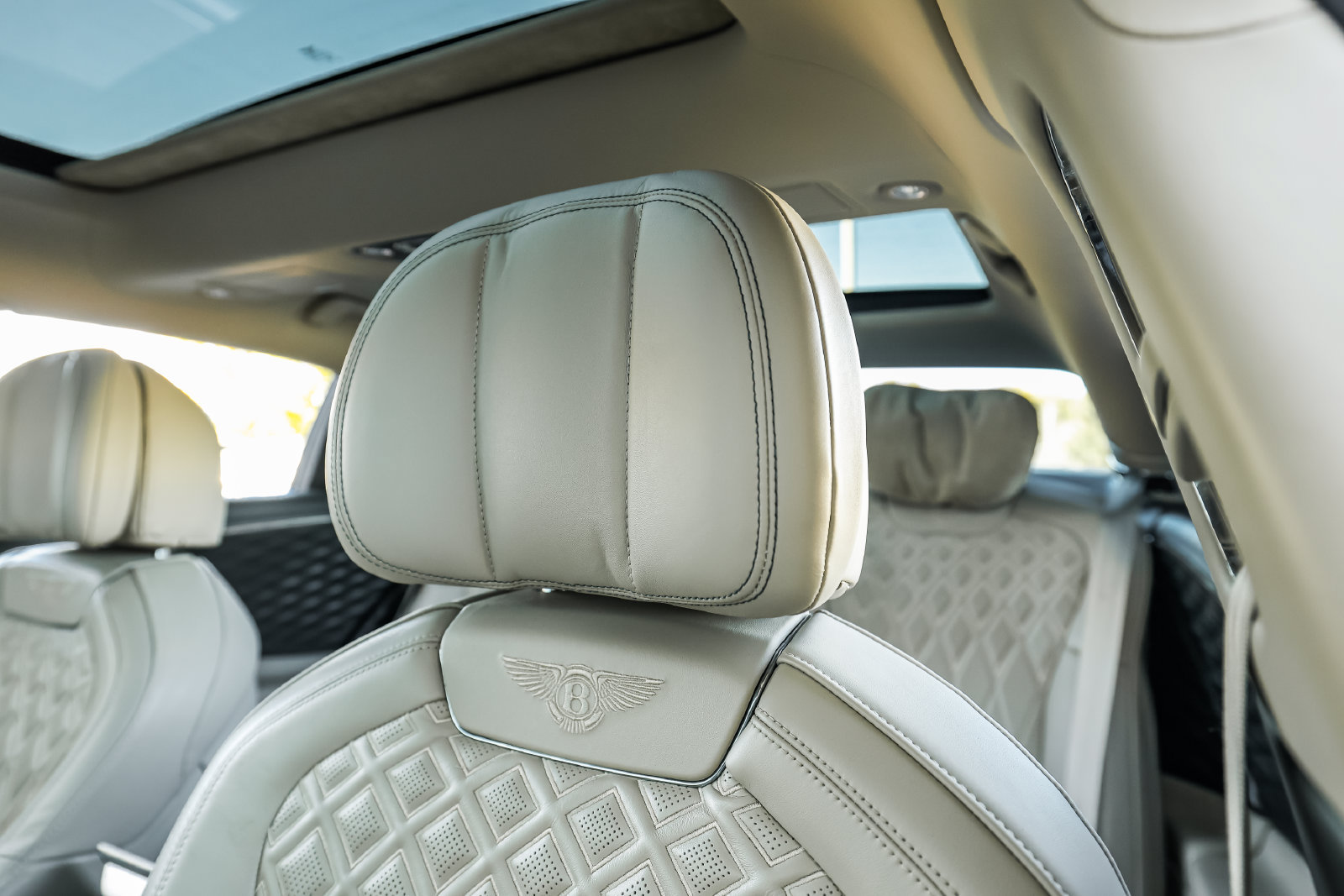 Certified 2020 Bentley Flying Spur W12 AWD/4WD image 28