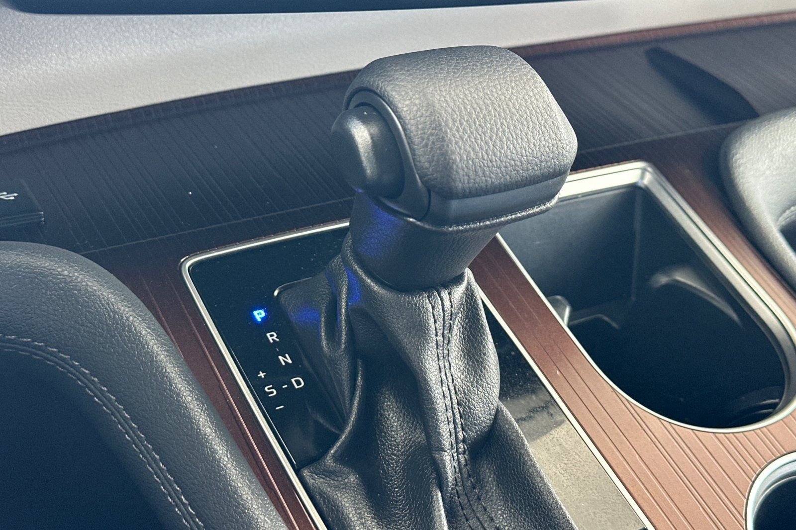 Certified 2023 Toyota Sienna LE FWD image 23