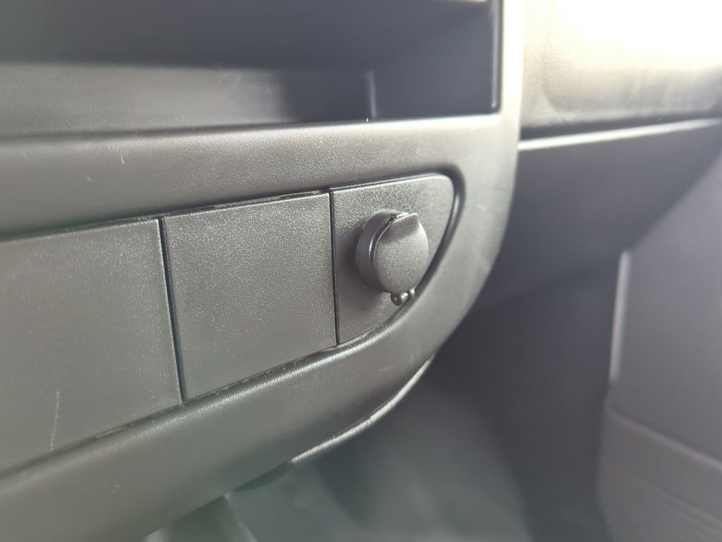 Used 2014 Chevrolet Express 3500 Extended image 33