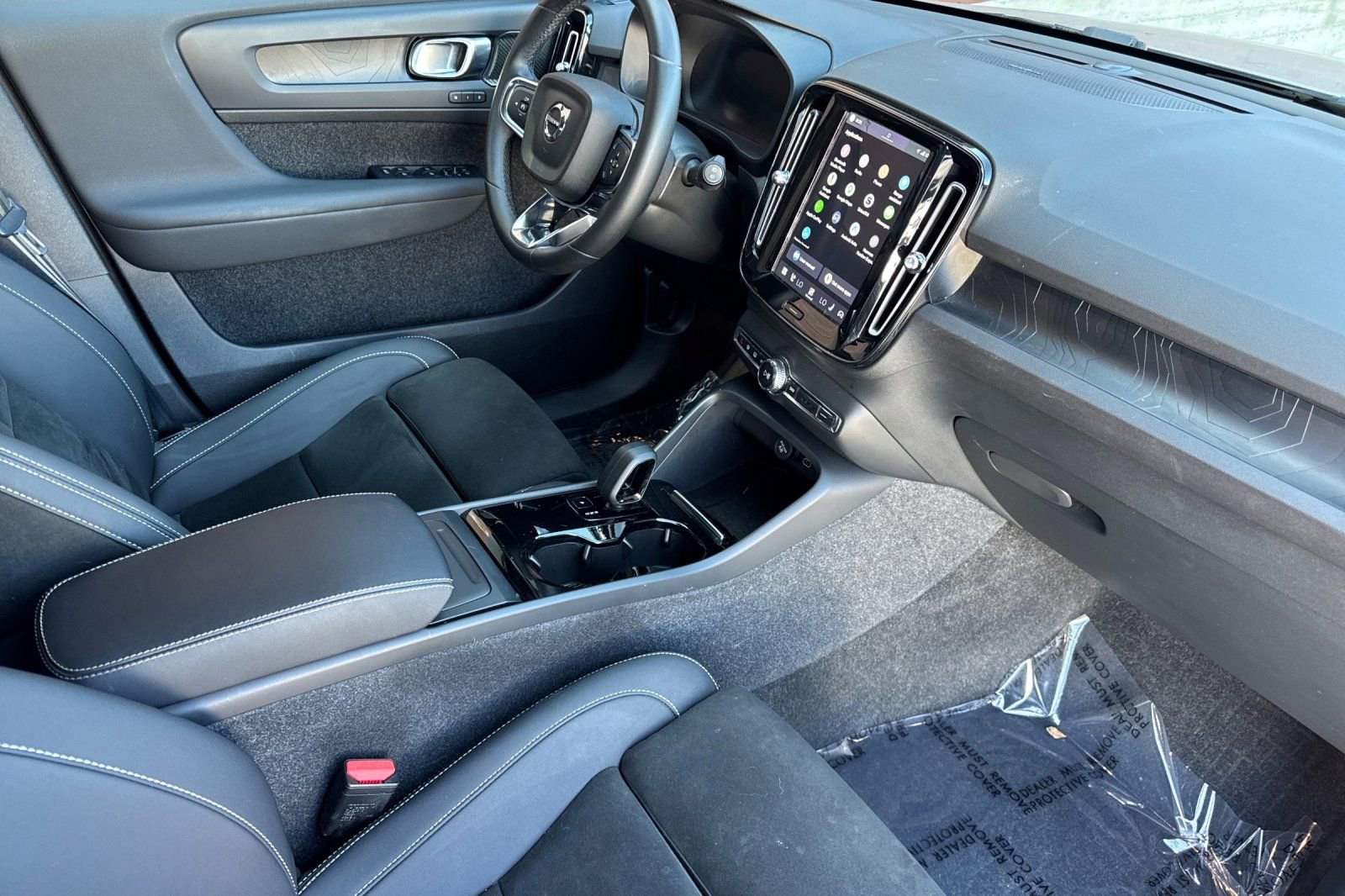 Certified 2023 Volvo XC40 Recharge Ultimate w/ Protection Package Premier AWD/4WD image 19