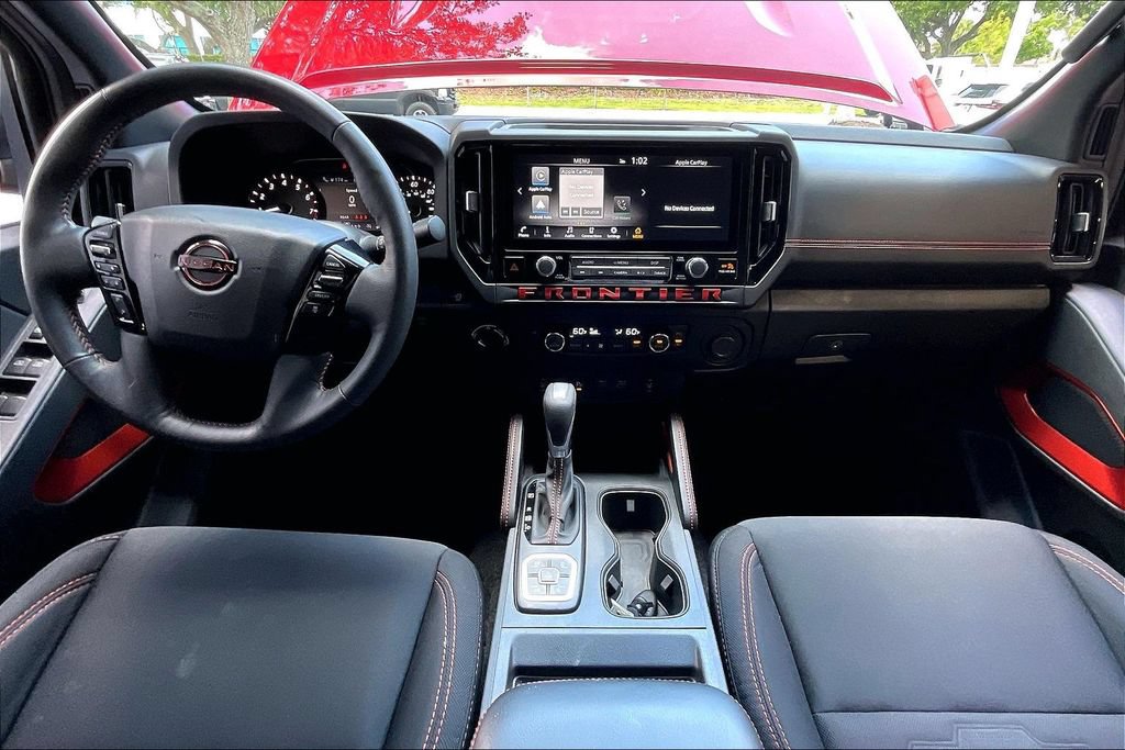 Used 2026 Nissan Frontier PRO-4X AWD/4WD image 6