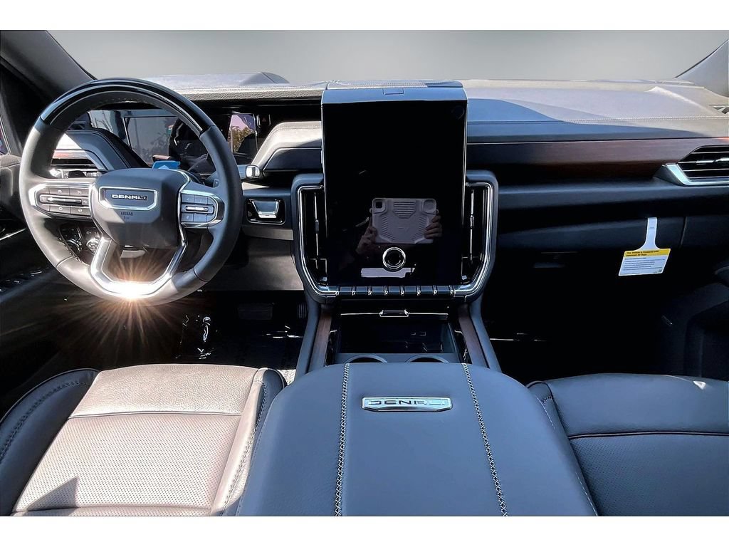 New 2026 GMC Yukon XL Denali w/ Denali Reserve Package AWD/4WD image 5
