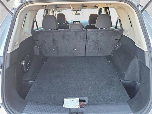 Used 2025 Nissan Rogue S image 6