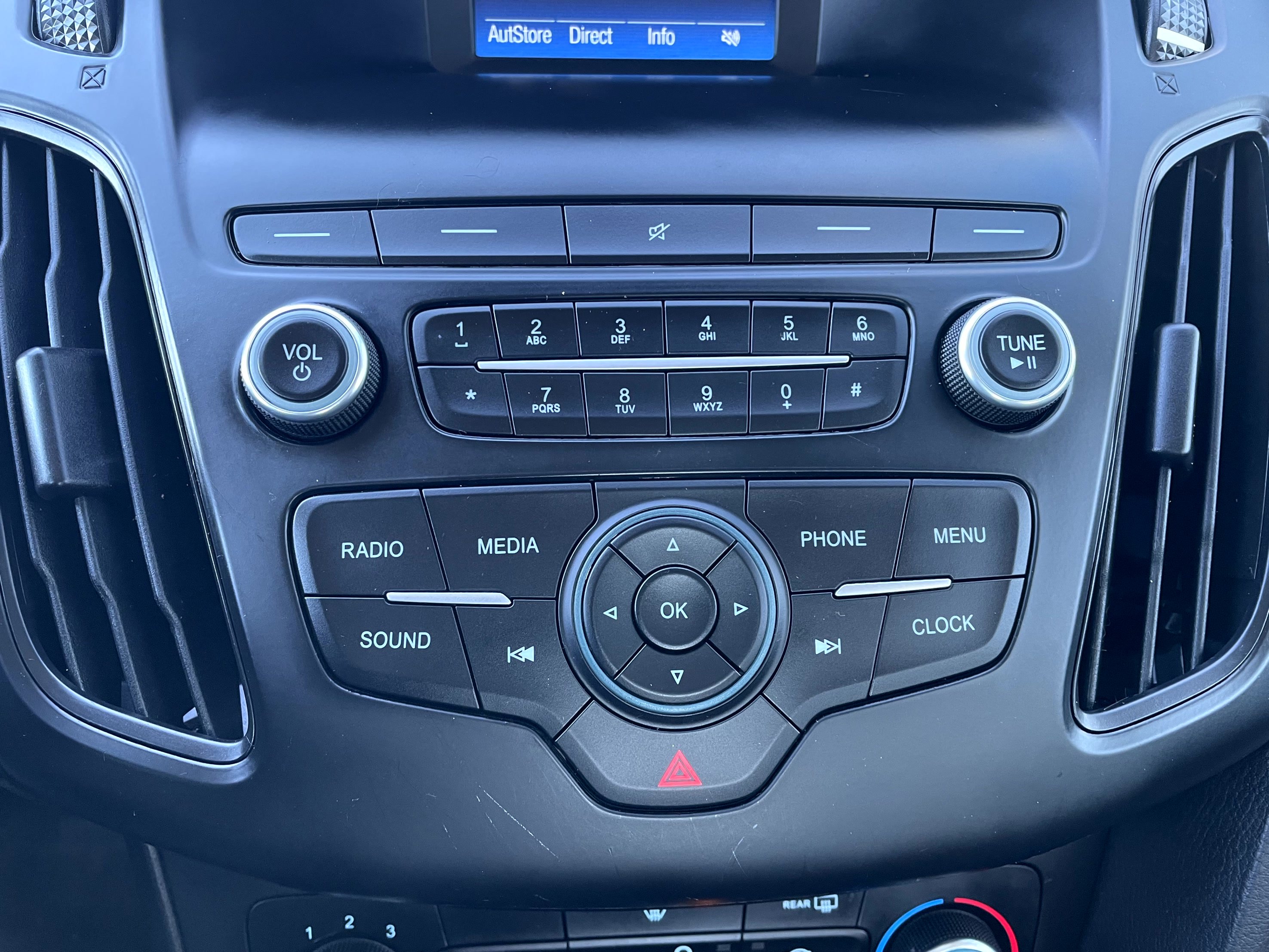 Used 2018 Ford Focus S image 18