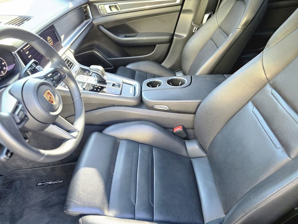 Used 2023 Porsche Panamera Platinum Edition image 21