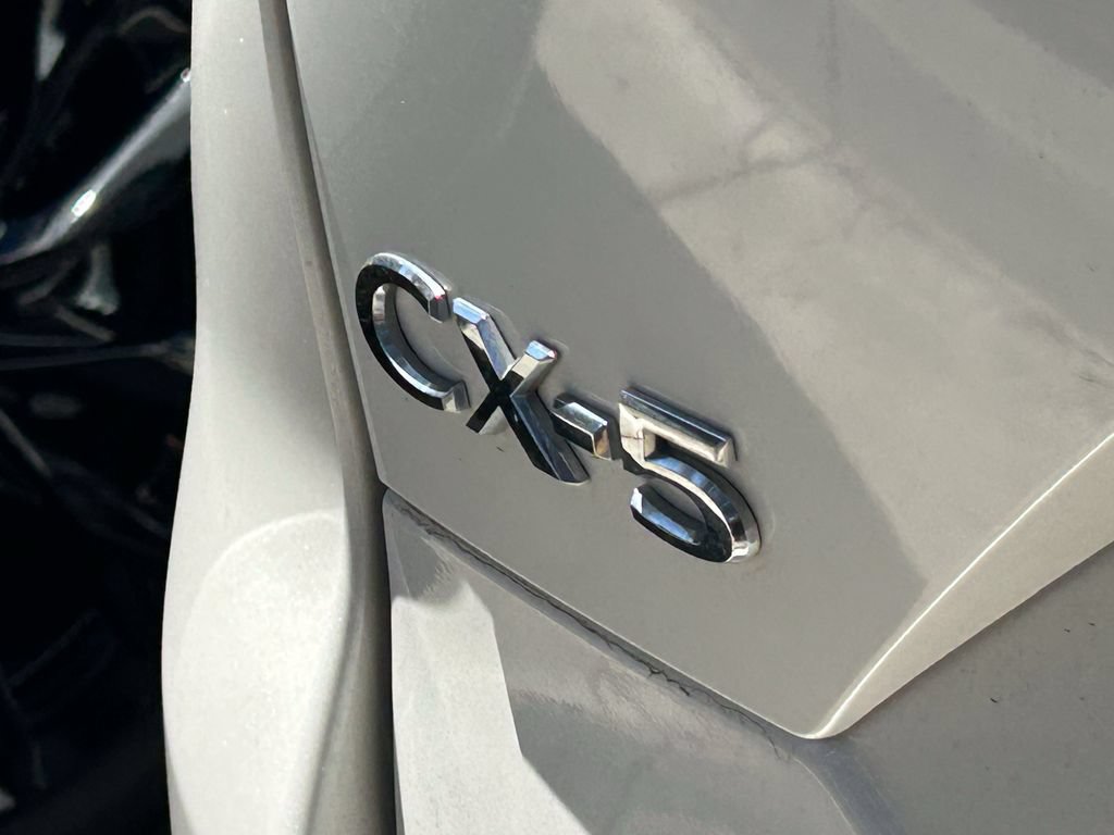 Used 2020 MAZDA CX-5 Touring FWD image 8