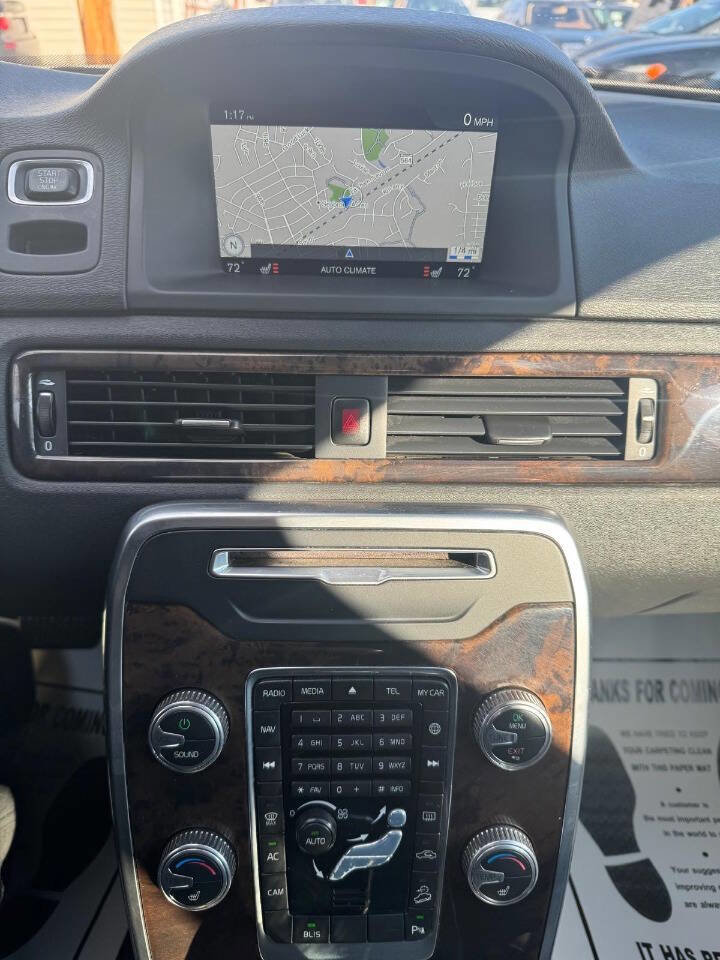 Used 2015 Volvo XC70 T6 image 21