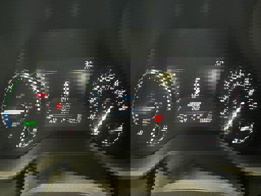 Used 2025 Toyota Sienna XLE image 23