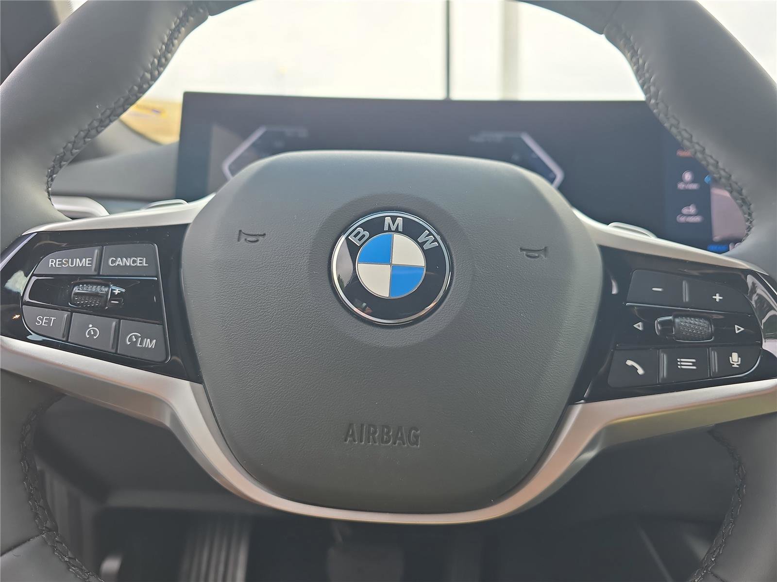 Used 2025 BMW 330i Sedan RWD image 21