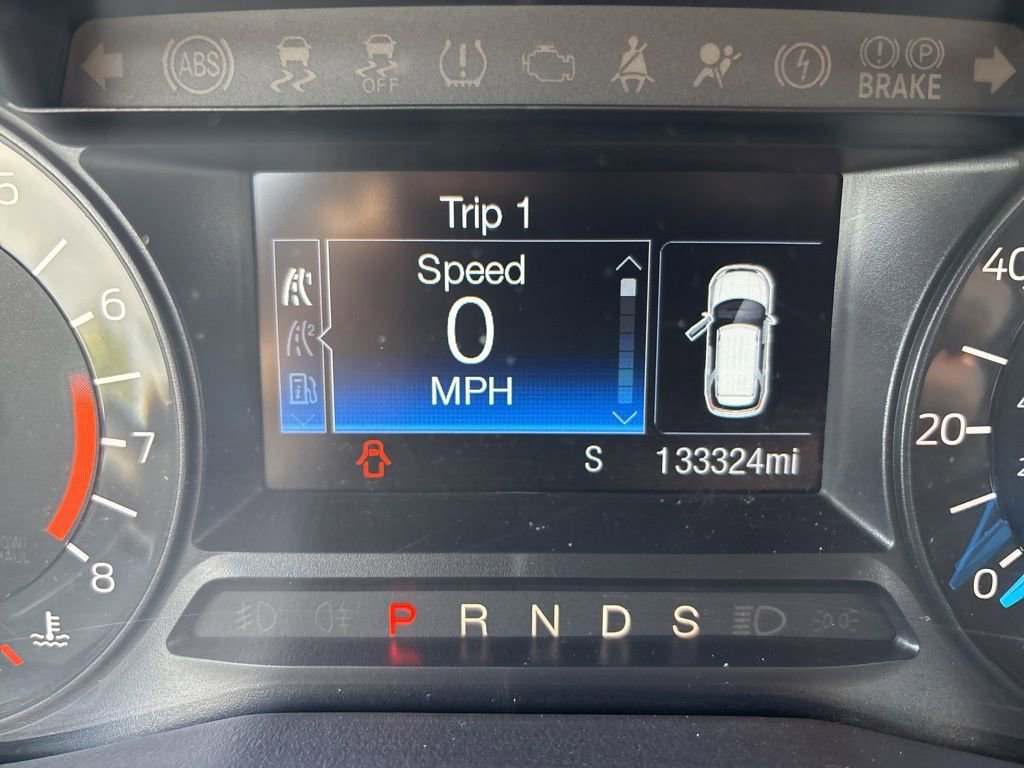 Used 2017 Ford Explorer XLT FWD image 23