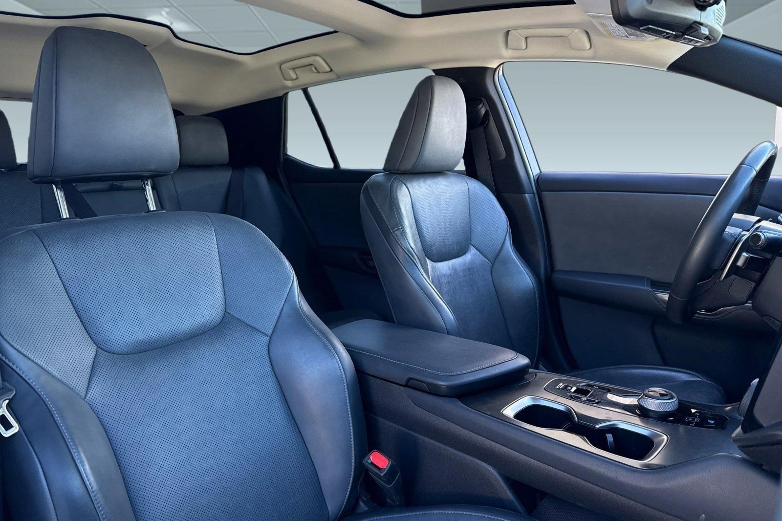 Used 2023 Lexus RZ 450e Premium w/ Technology Package image 30