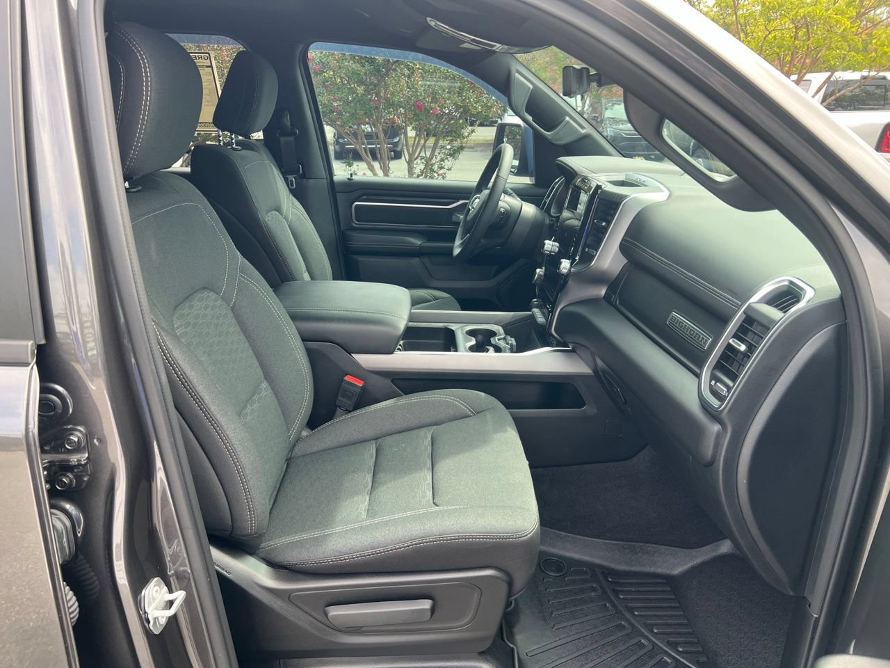 Used 2025 RAM 1500 Big Horn AWD/4WD image 20