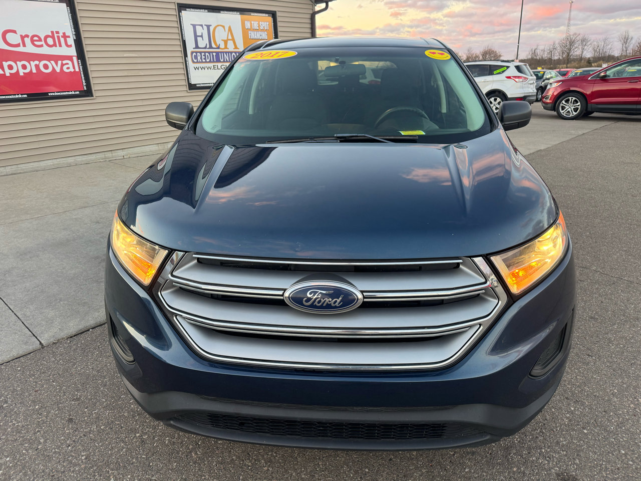 Used 2017 Ford Edge SE image 2