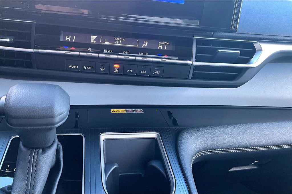 Certified 2026 Toyota Sienna LE image 14