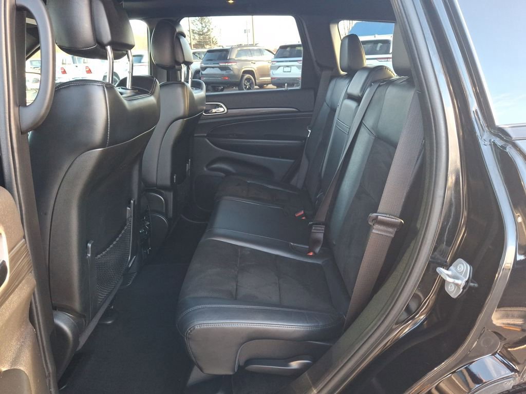 Used 2019 Jeep Grand Cherokee Altitude image 11