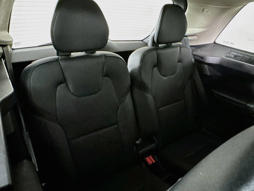 Used 2016 Volvo XC90 T6 Momentum AWD/4WD image 34