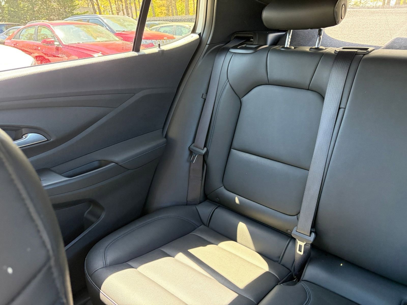 Used 2025 Buick Envista Sport Touring FWD image 38