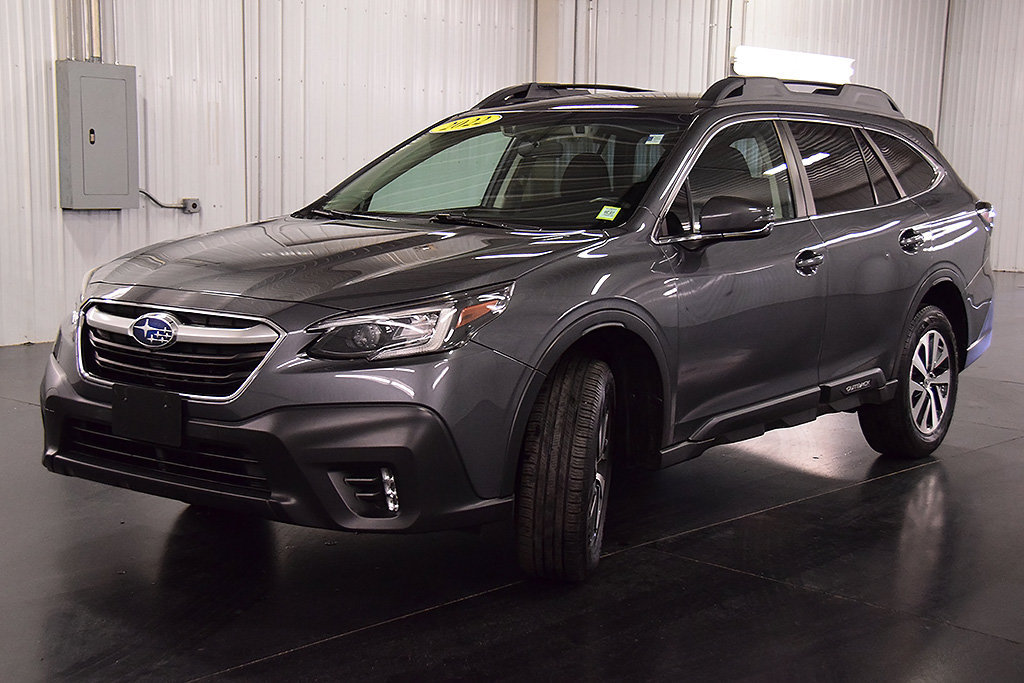 Used 2022 Subaru Outback Premium AWD/4WD image 3