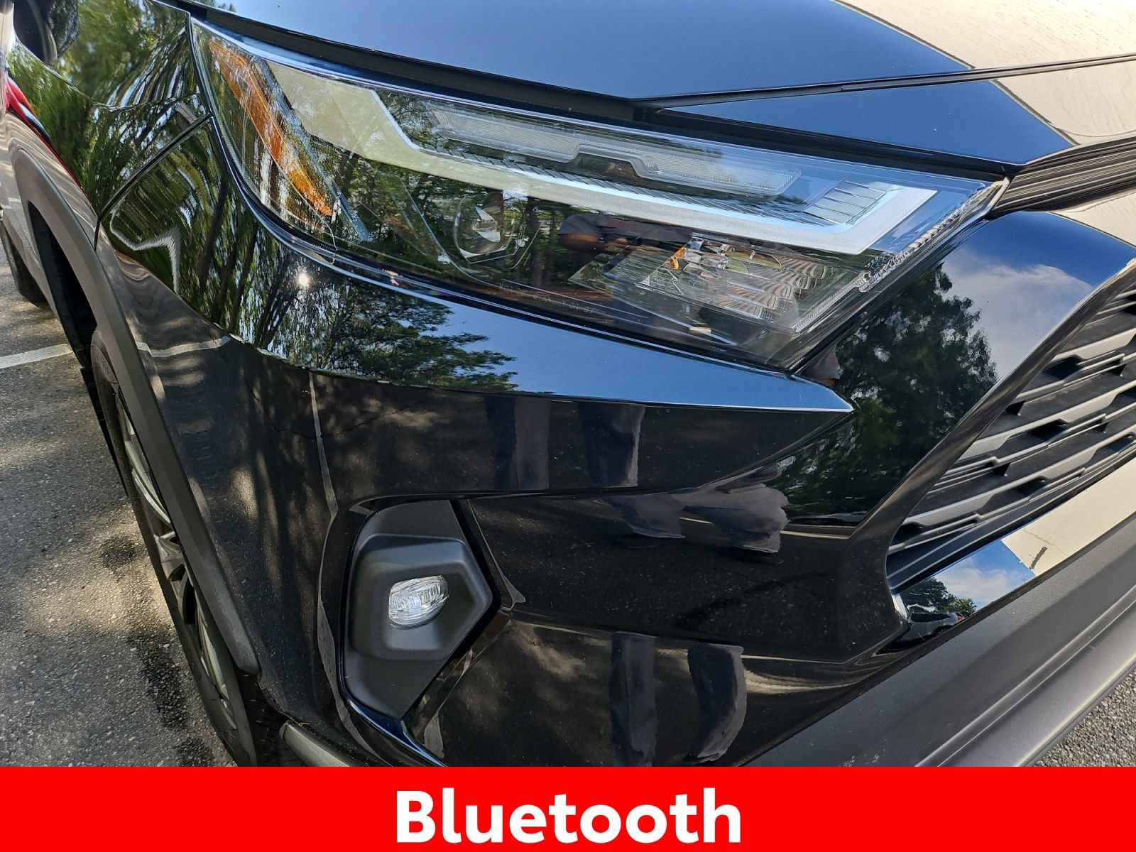 Used 2025 Toyota RAV4 XLE Premium w/ Weather Package AWD/4WD image 13