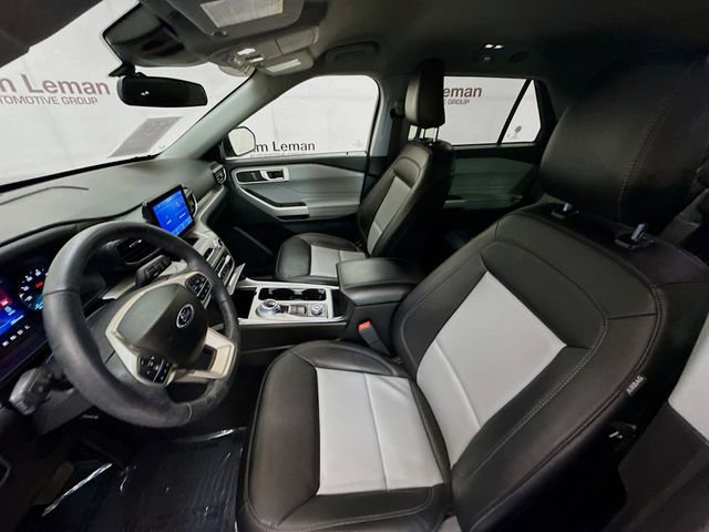 Used 2023 Ford Explorer XLT w/ Equipment Group 202A image 21