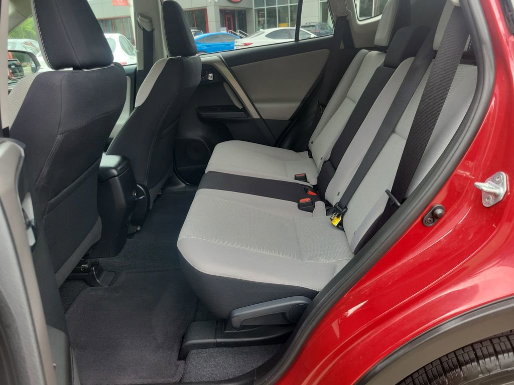 Used 2017 Toyota RAV4 XLE image 17