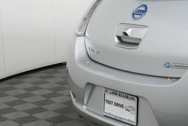 Used 2017 Nissan Leaf S w/ Charge Package FWD image 30