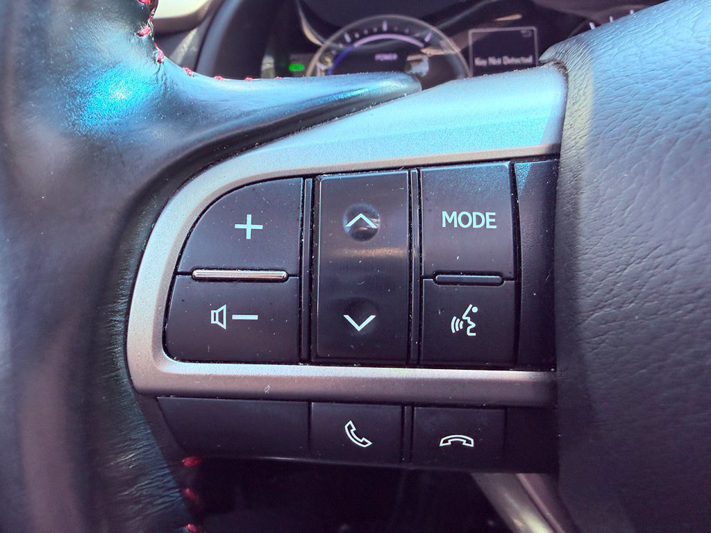 Used 2018 Lexus RX 450hL Premium w/ Premium Package AWD/4WD image 22