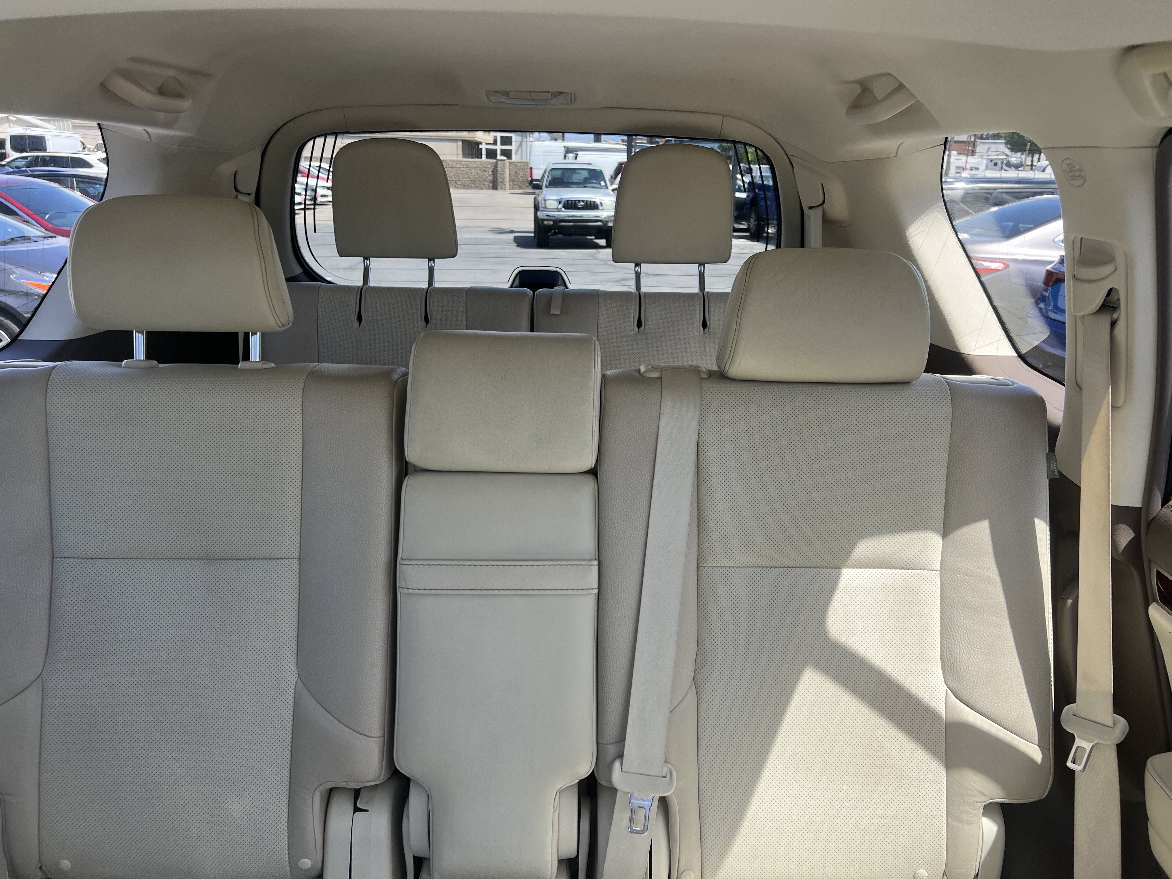 Used 2011 Lexus GX 460 w/ Convenience Pkg AWD/4WD image 11