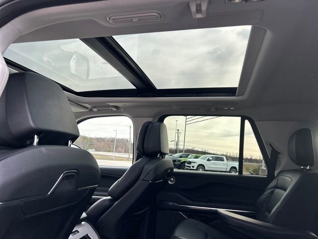 Used 2025 Lincoln Navigator Reserve AWD/4WD image 47