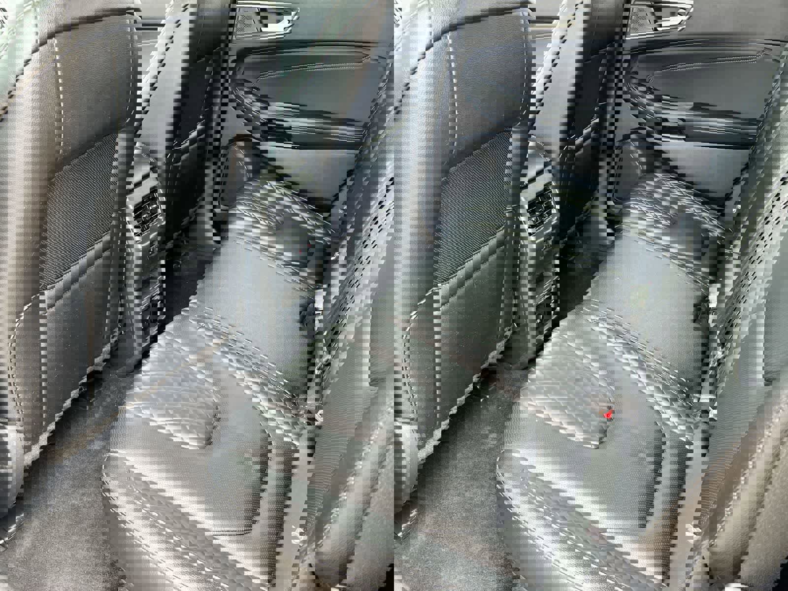 Used 2024 Ford Edge Titanium w/ Equipment Group 301A AWD/4WD image 17