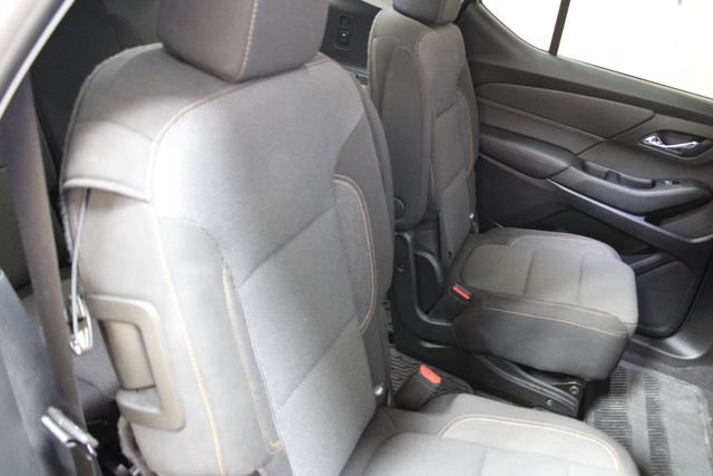 Used 2020 Chevrolet Traverse LT AWD/4WD image 9