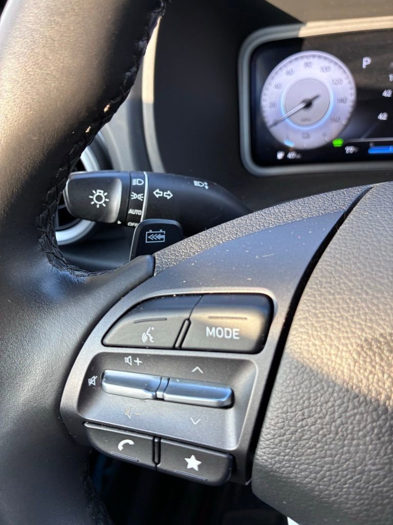 Used 2022 Hyundai Kona SEL w/ Convenience Package image 29