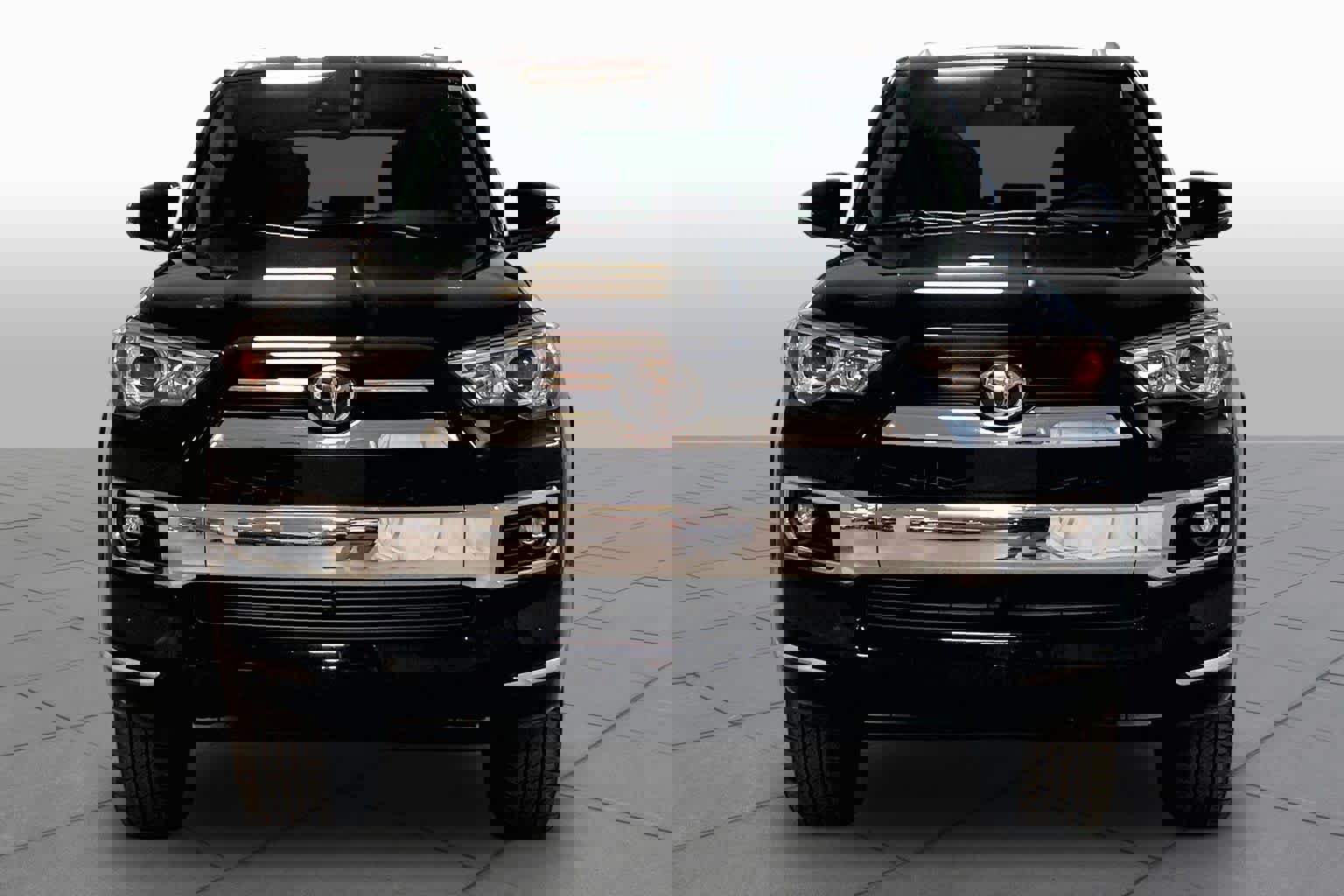 Used 2022 Toyota 4Runner Limited image 3