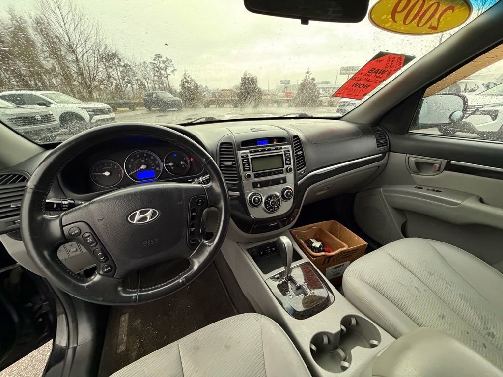 Used 2009 Hyundai Santa Fe GLS image 18