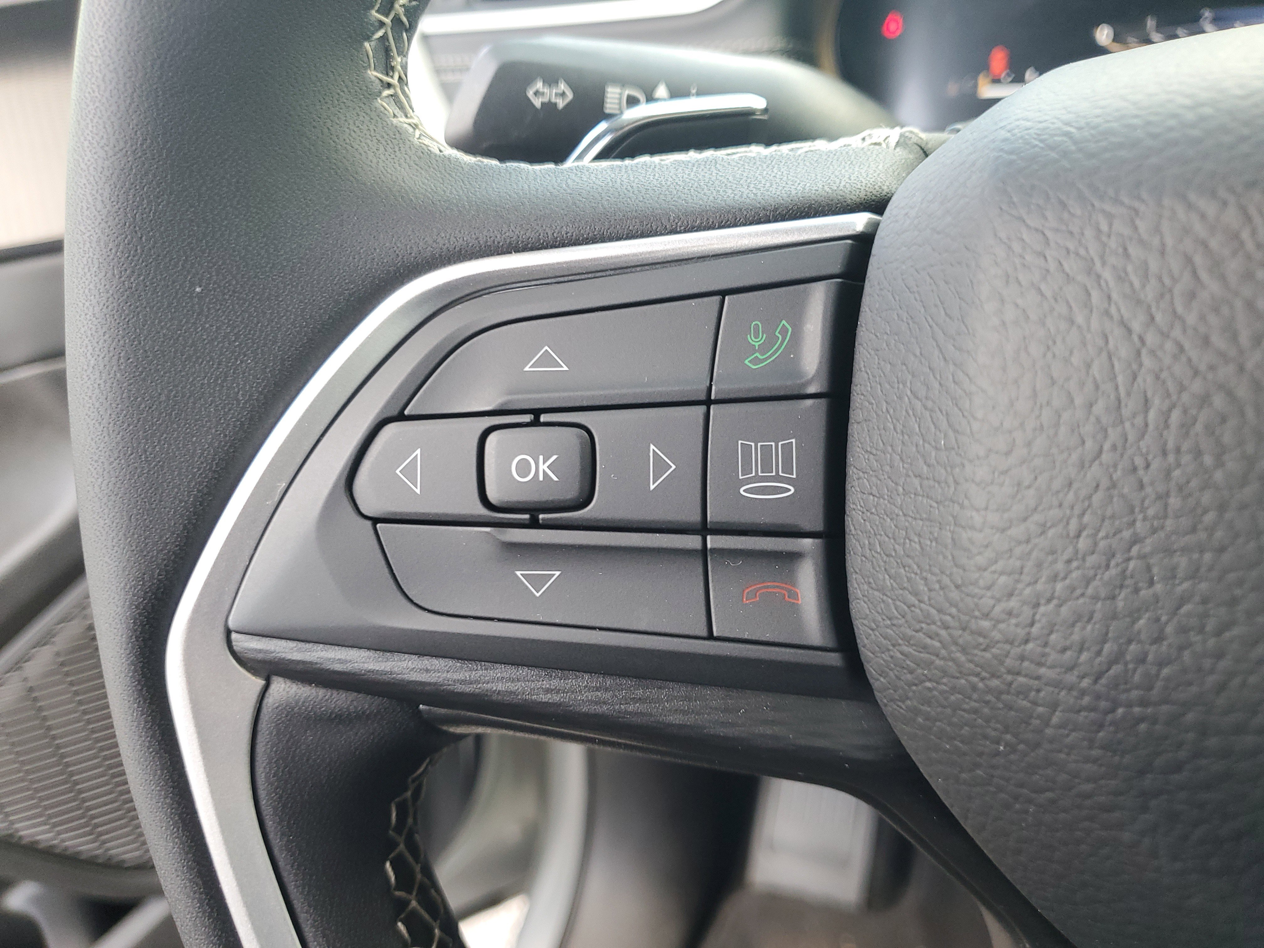 Used 2025 Jeep Grand Cherokee L Laredo w/ Trailer Tow Package image 20