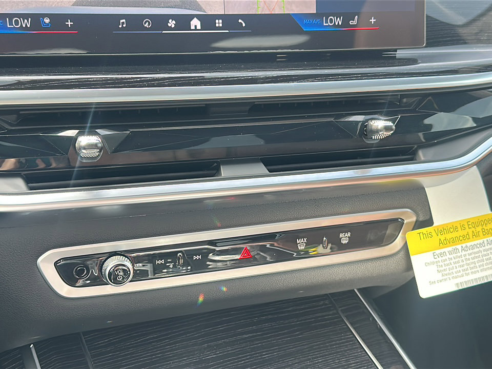 New 2026 BMW X7 M60i AWD/4WD image 26